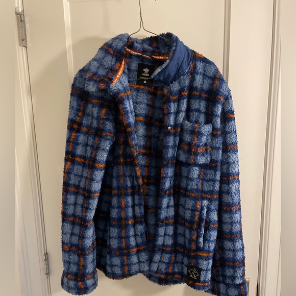 never worn. size M. Rabbit. Cozy. Lightweight. all-day wear. fuzzy fleece - Picture 3 of 4